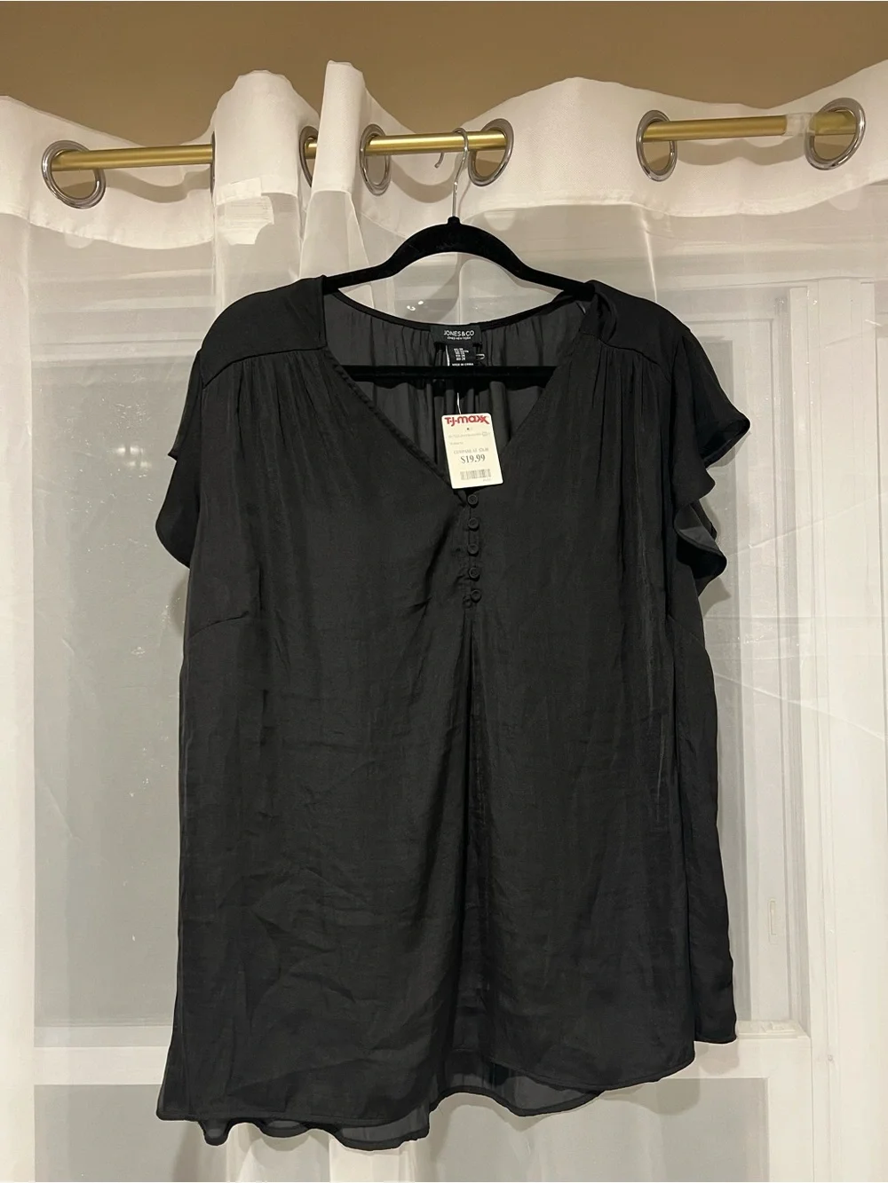Jones & Co Black Short-Sleeve Button Front Blouse - Picture 1 of 4